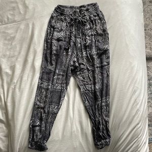 Gray/blue drawstring pants